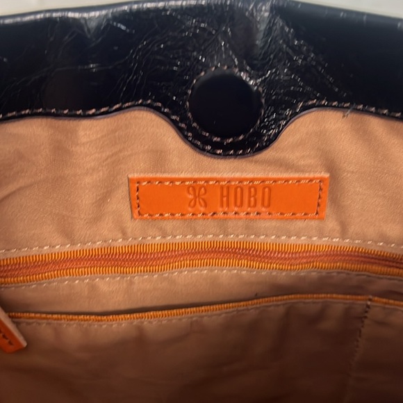 Hobo Approach Crossbody Black NWT - Picture 7 of 9